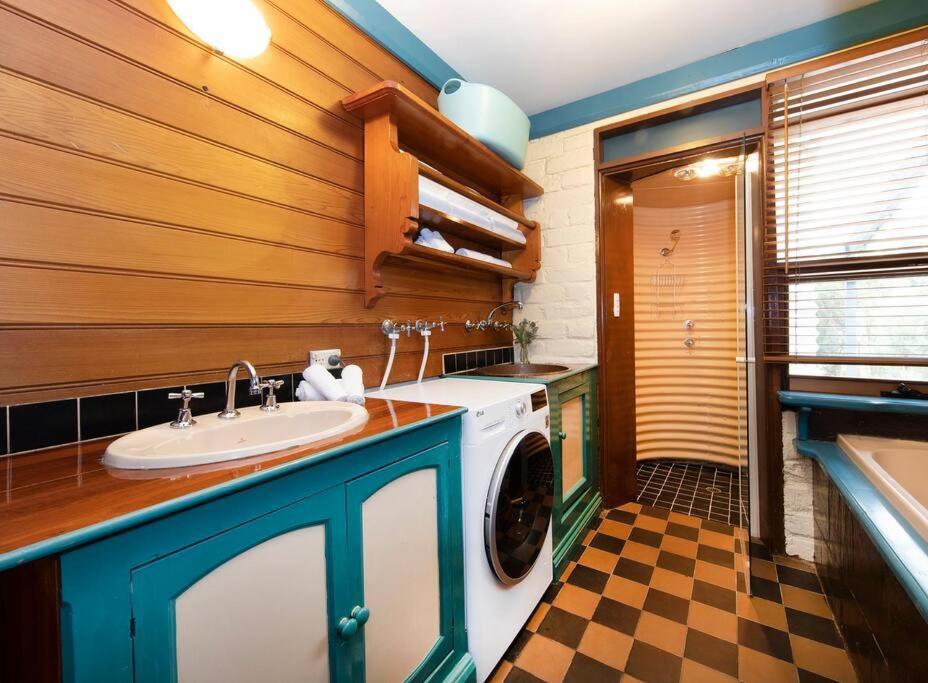 Willunga Cottage- Sleeps 6 Pool Экстерьер фото